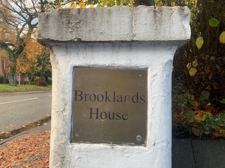 21 Brooklands Road, Sale