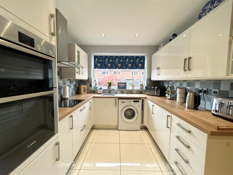 Eastleigh Road, Heald Green