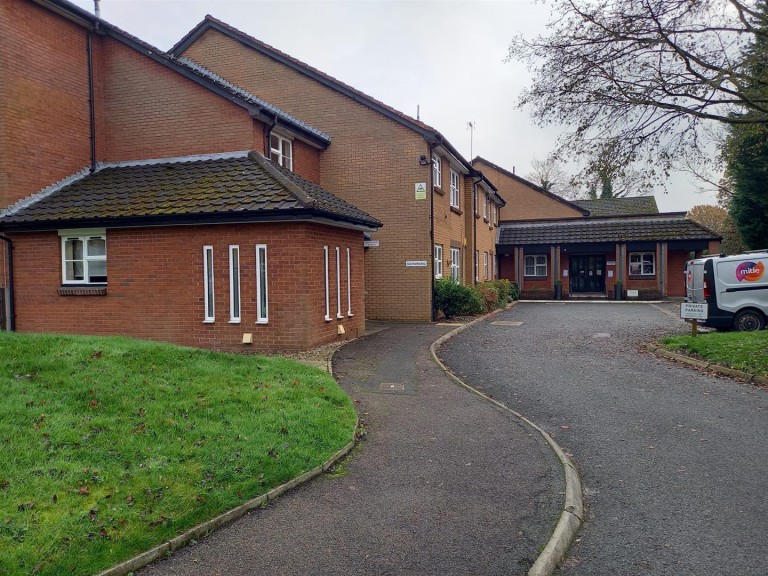 105 Gatley Road, Cheadle