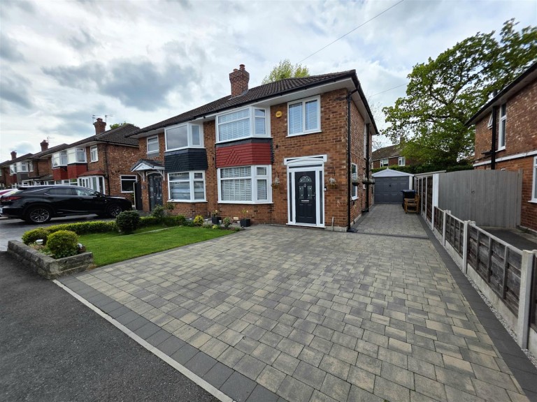 St Austell Drive, Heald Green