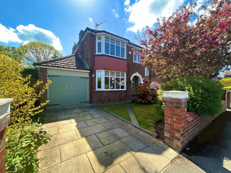 Outwood Drive, Heald Green