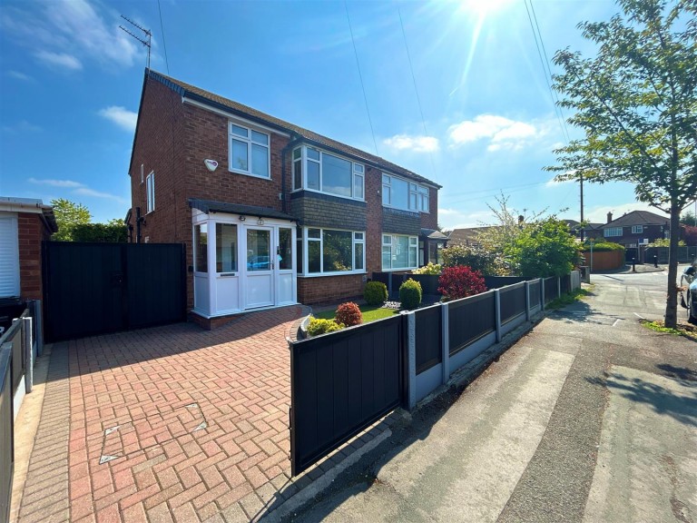 Freshfield, Heald Green