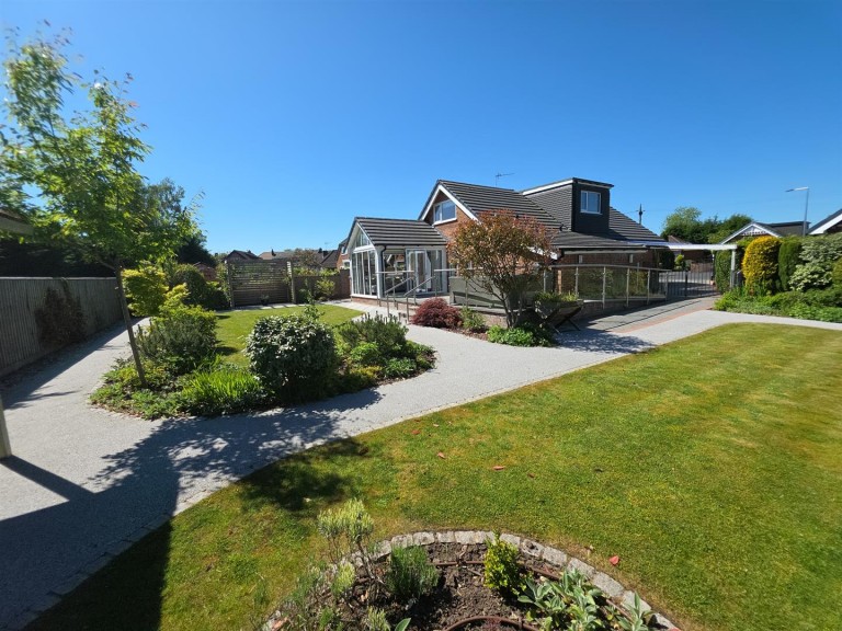 Greenway Road, Heald Green