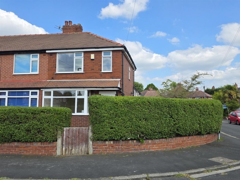 Gair Road, Reddish
