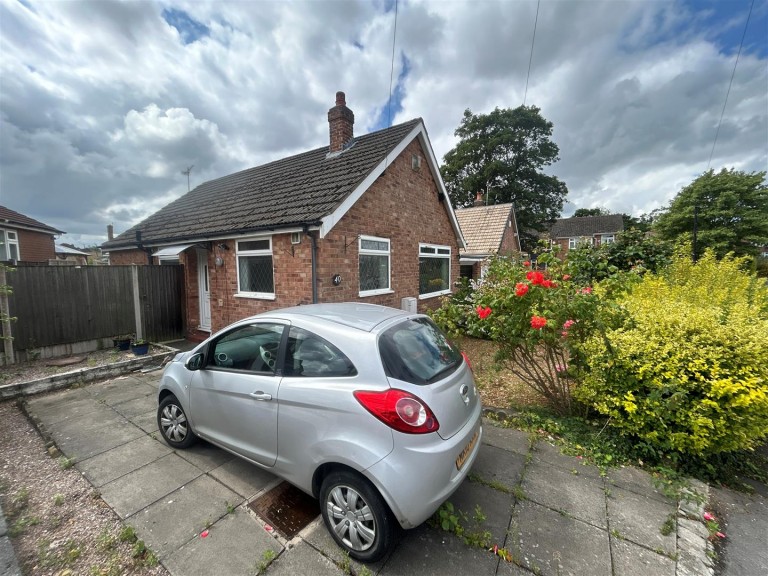 Eastleigh Road, Heald Green