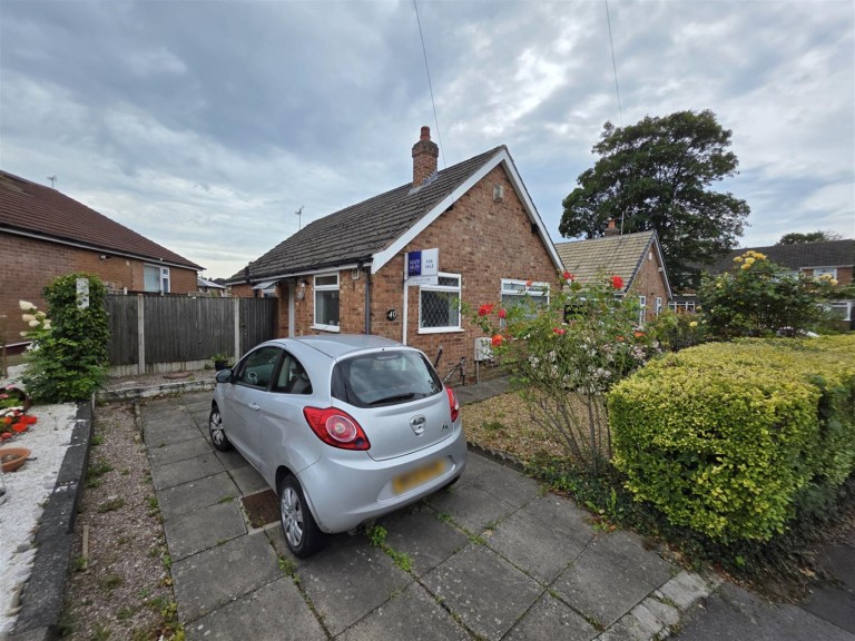 Eastleigh Road, Heald Green