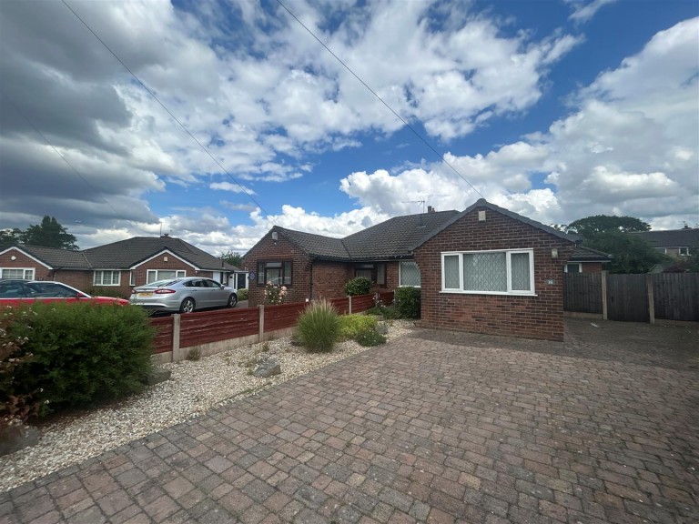 Fylde Avenue, Heald Green, Cheadle