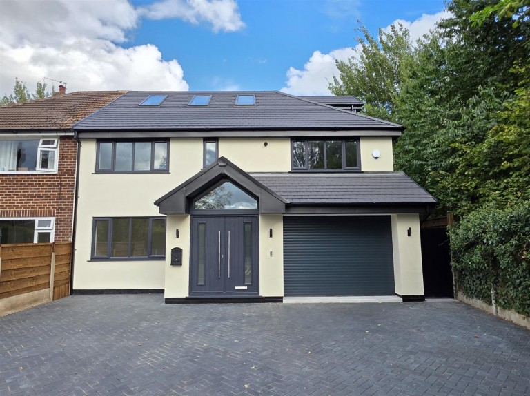 Beech Avenue, Gatley