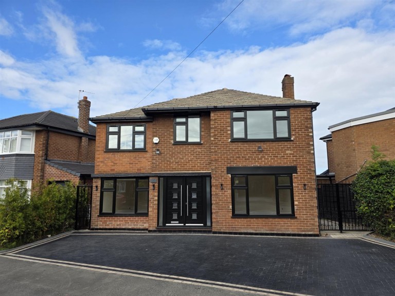 Vicarage Avenue, Cheadle Hulme