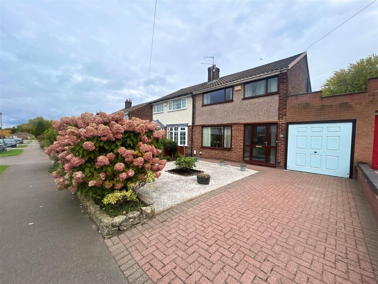 East Avenue, Heald Green, Cheadle