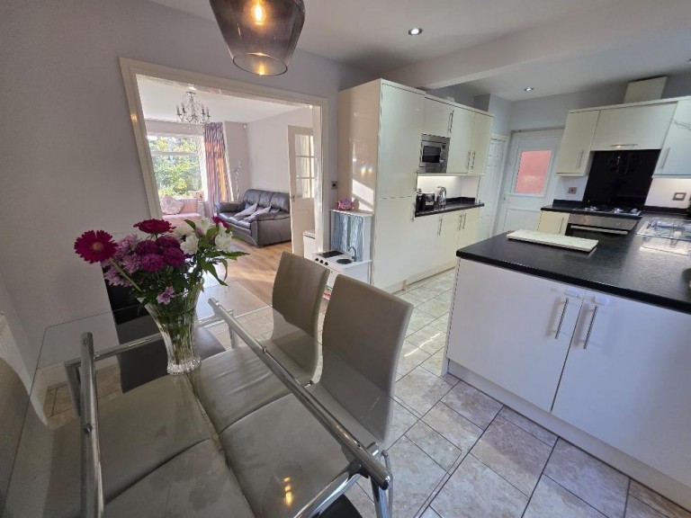 Queensway, Heald Green