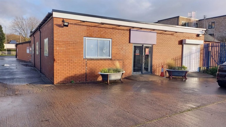 Wilmslow Road, Heald Green