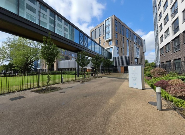 Hollyhedge Court Road, Manchester