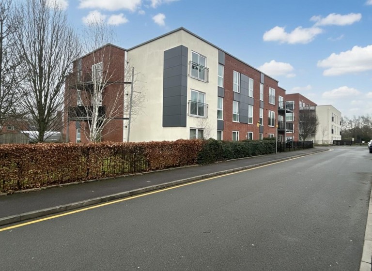 Sheen Gardens, Manchester