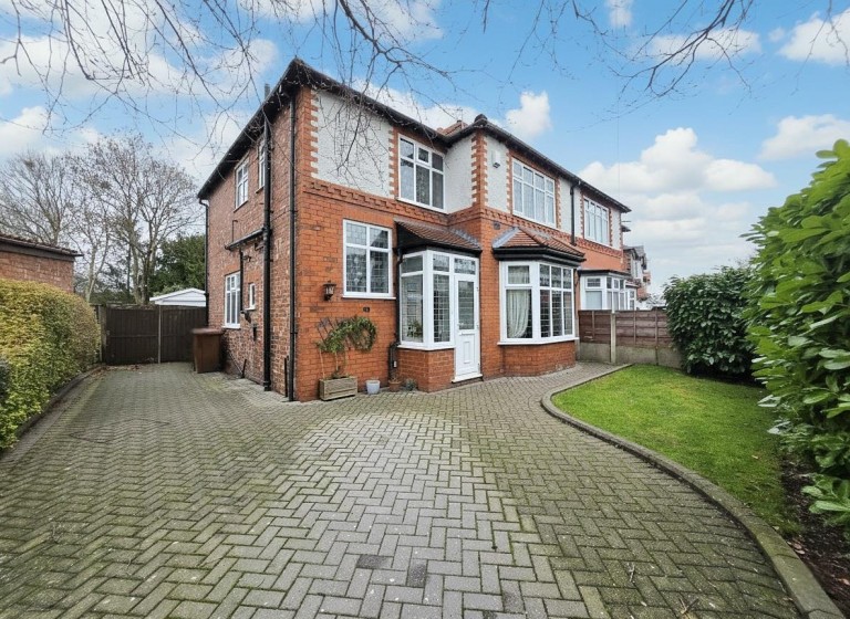 Outwood Drive, Heald Green