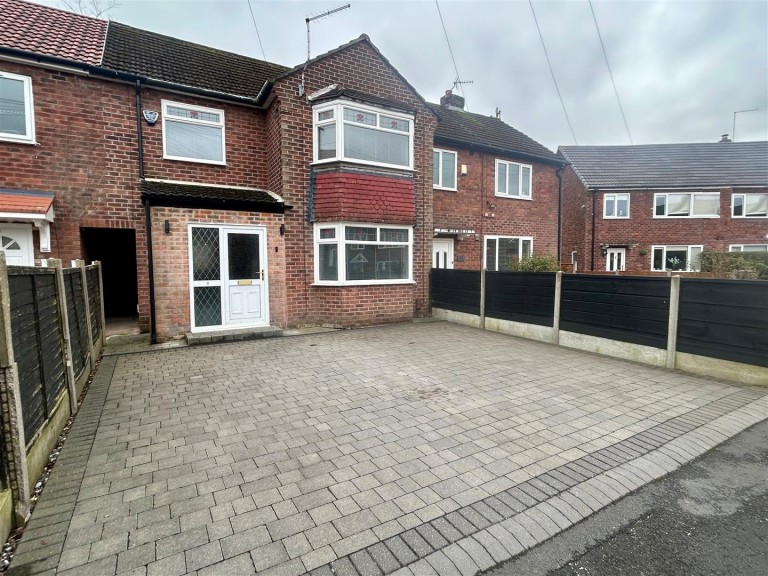 Branfield Avenue, Heald Green