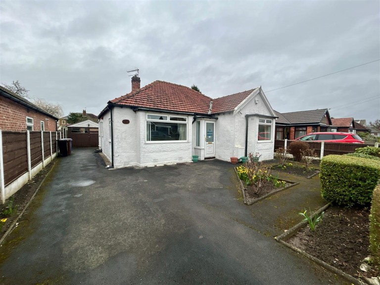 Heald Grove, Heald Green, Cheadle