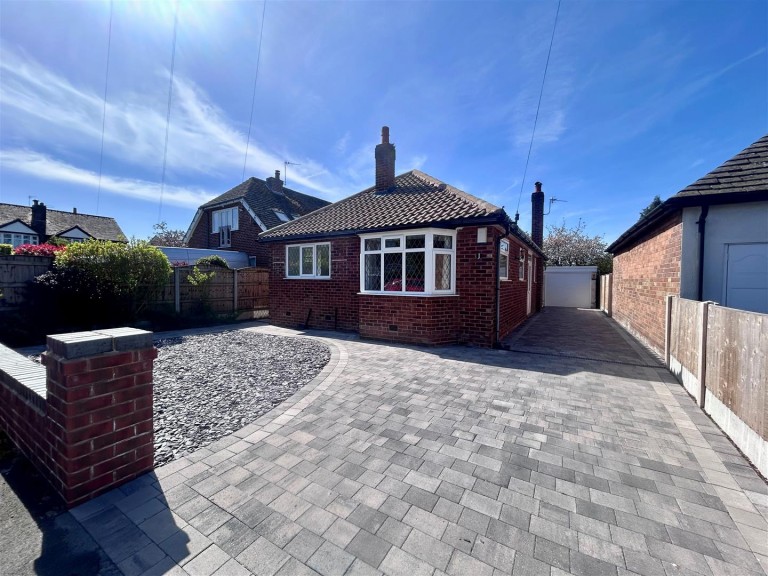 Greenhythe Road, Heald Green, Cheadle
