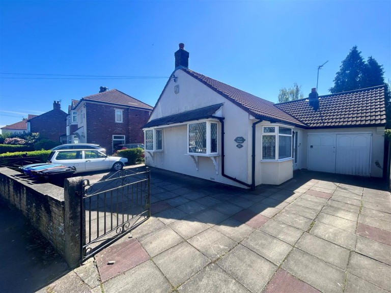 Brown Lane, Heald Green