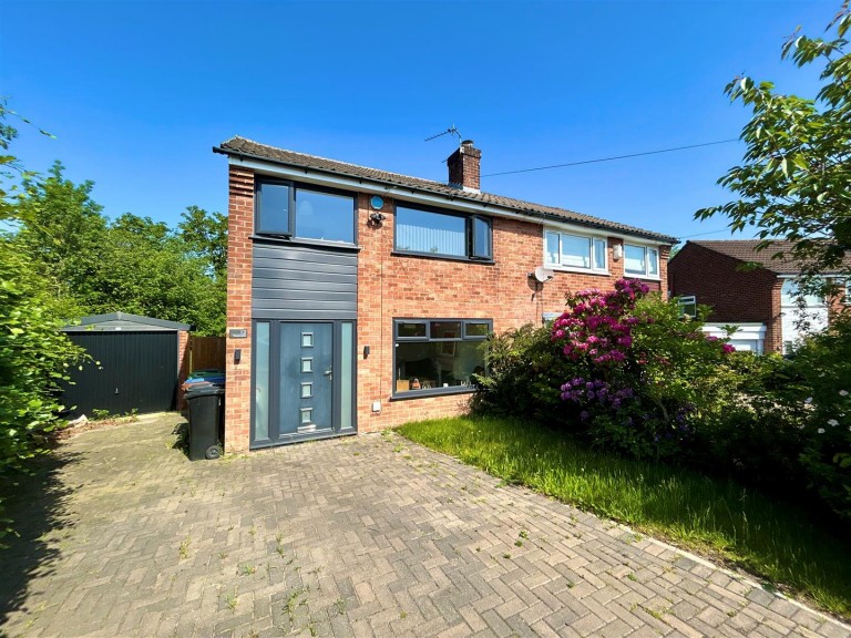 Rossendale Road, Heald Green, Cheadle