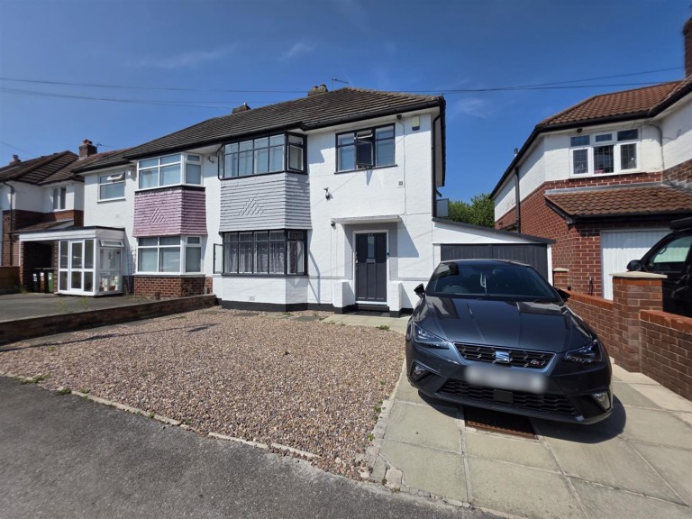 Neal Avenue, Heald Green