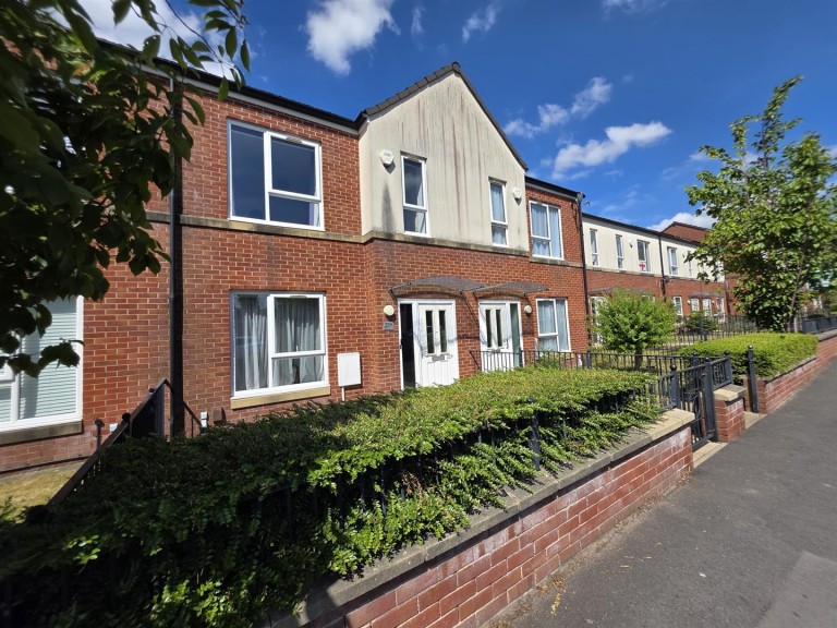 Hollyhedge Road, Wythenshawe