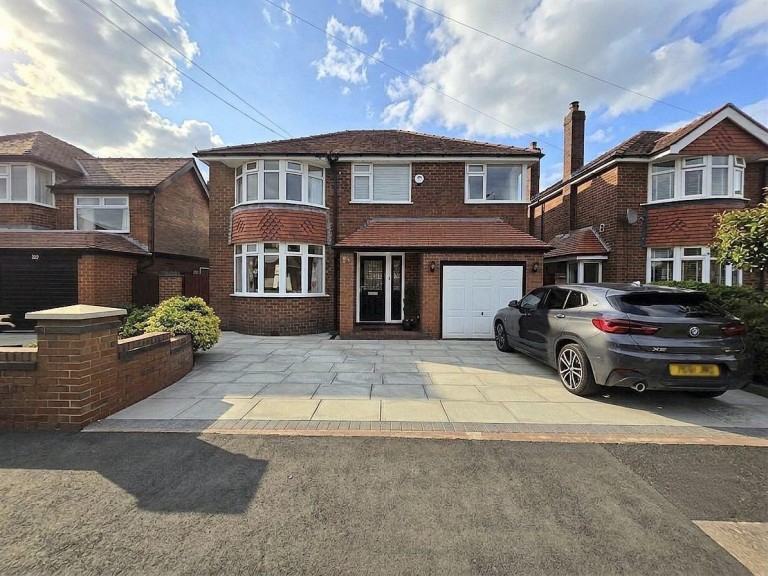 Lincoln Avenue, Heald Green